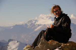 ASSIST CARD invita a viajar con los sentidos al Monte Everest